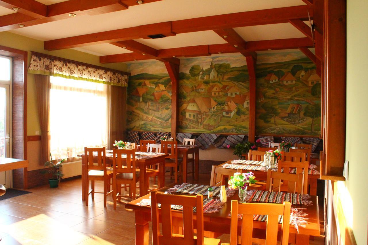 Cafe-Motel Goryanka 乌日霍罗德 外观 照片